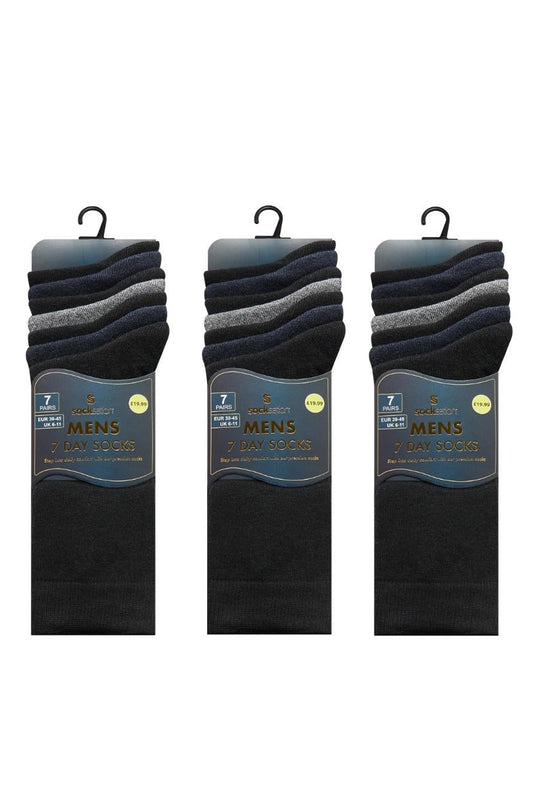 7 Pairs Men’s Cotton Crew Socks (UK 6–11)