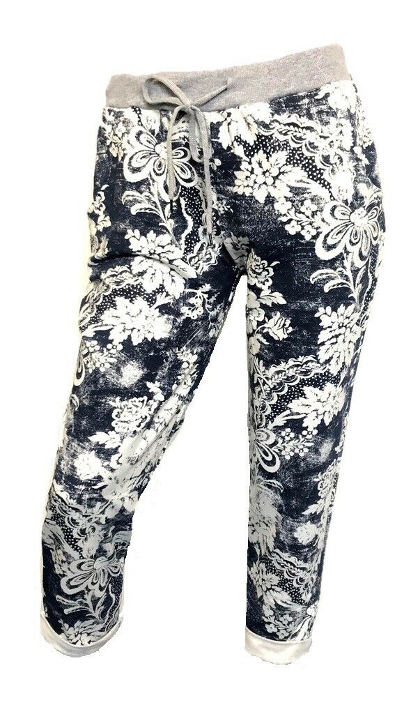 Ladies Italian Navy & White Floral Cropped Lounge Pants. Sizes 8-14, 16-18 Available.